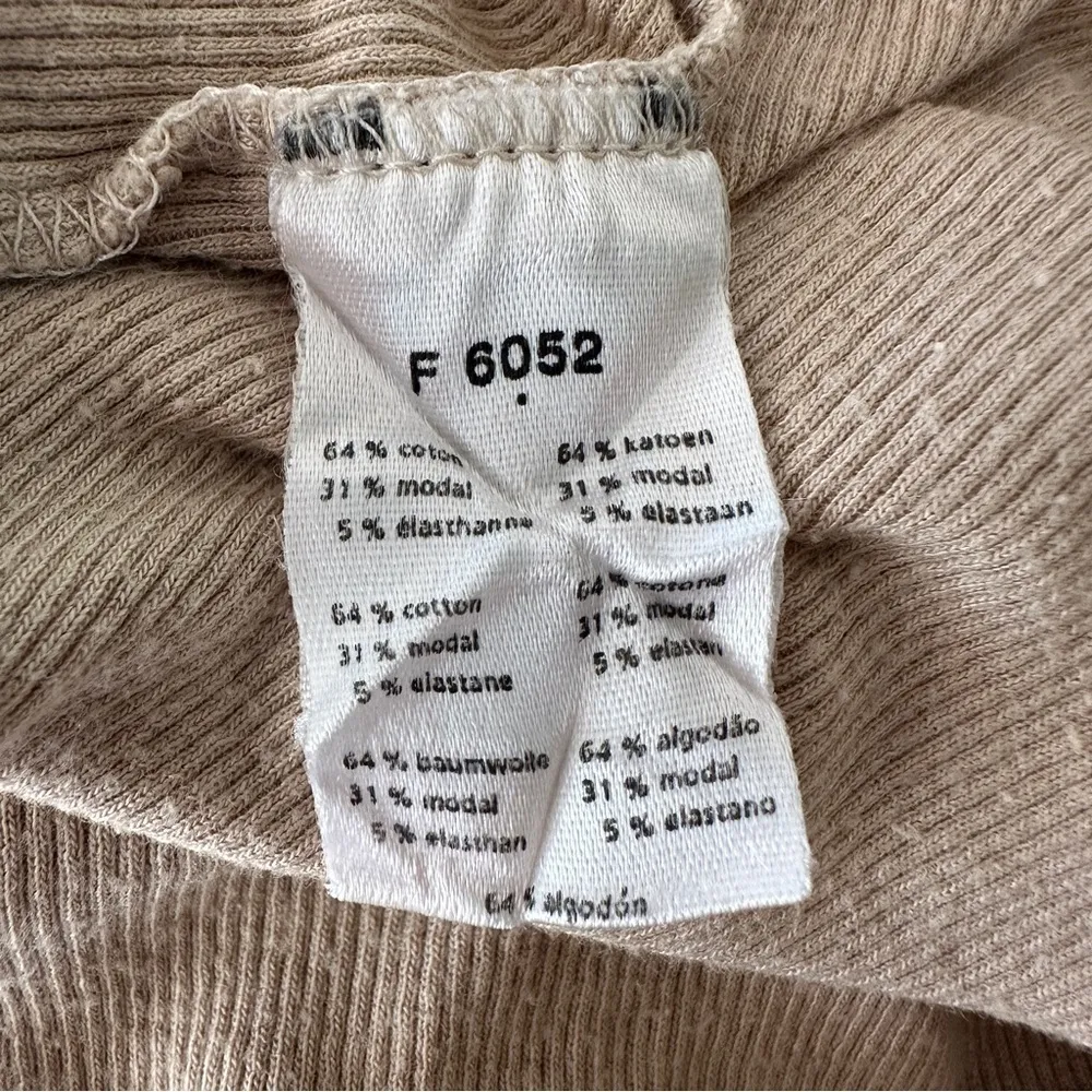 Lacoste women's size XL 46 tan beige tank top sleeveless shirt - Image 11