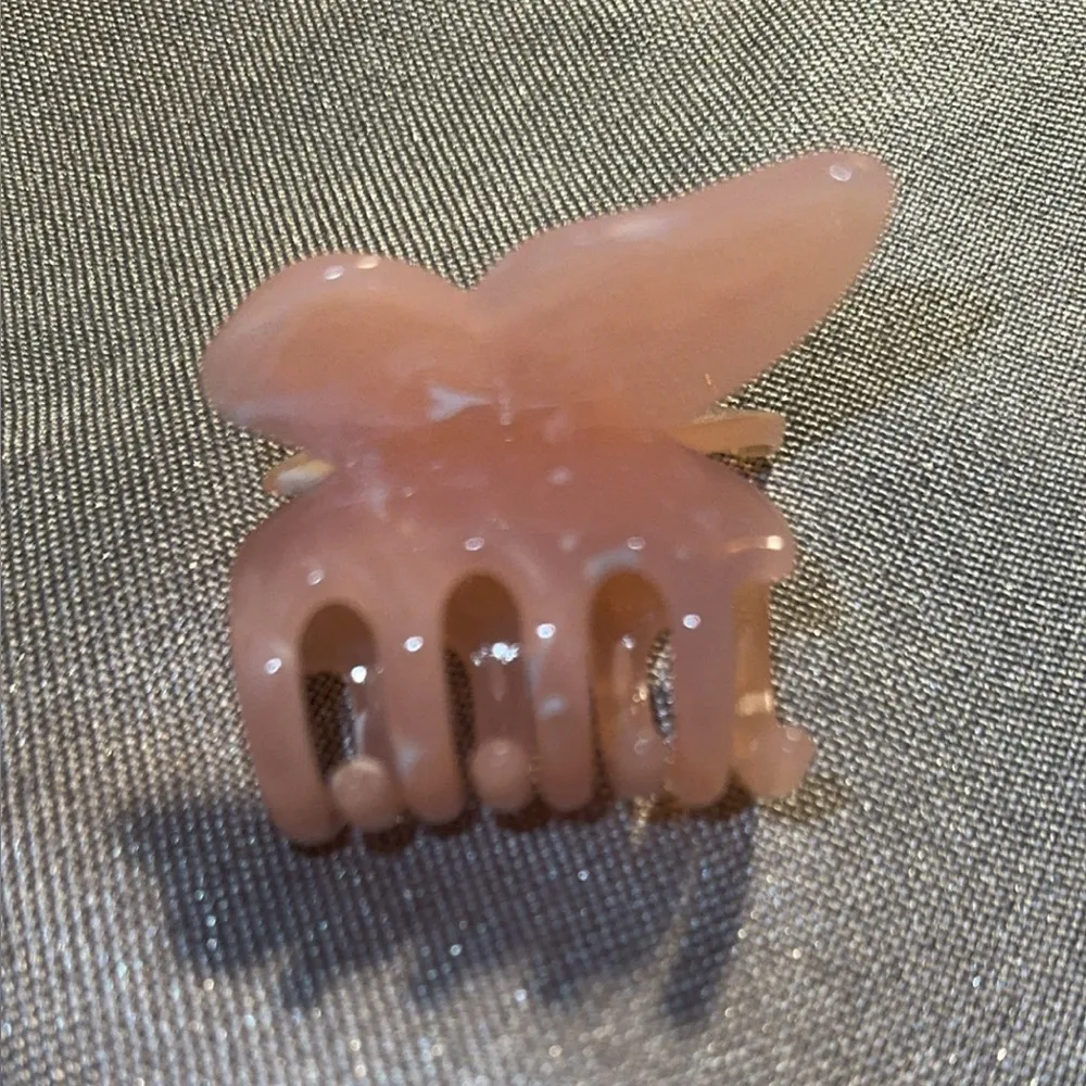 Source Unknown Pink Butterfly Hair Clip - Image 2