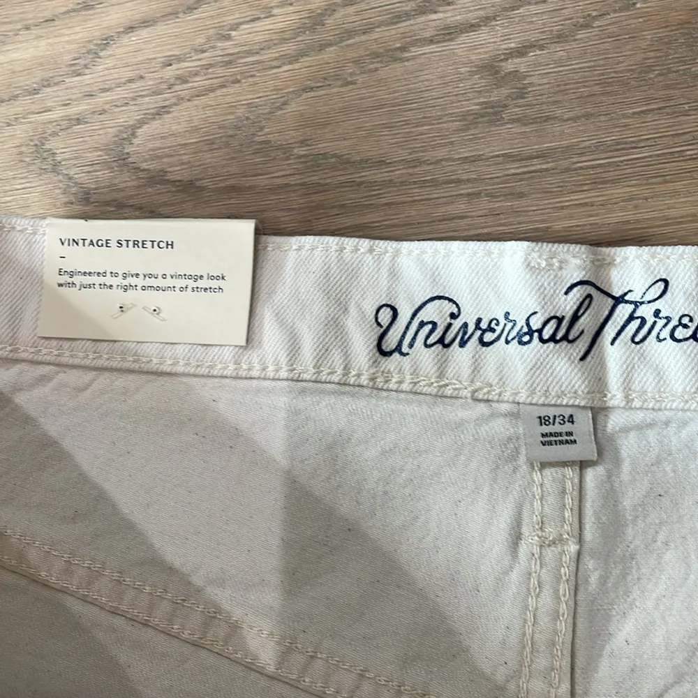 Universal Thread High-Rise Vintage Crop Straight Leg Jeans 18 NWT - Image 8