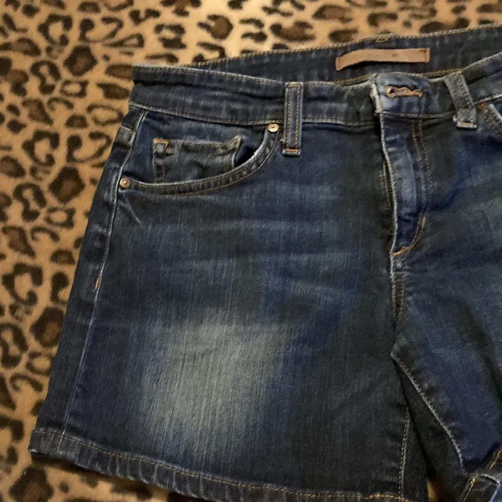 GUC JOE’S Jeans Shorts Women’s Size 27 Joe’s Jeans “EDLYN” Jeans Shorts - Image 3