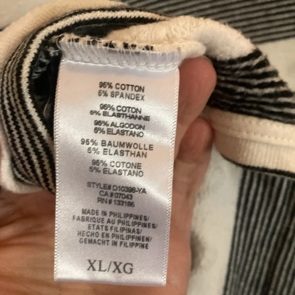 Anthropologie black and crème striped top - Image 6