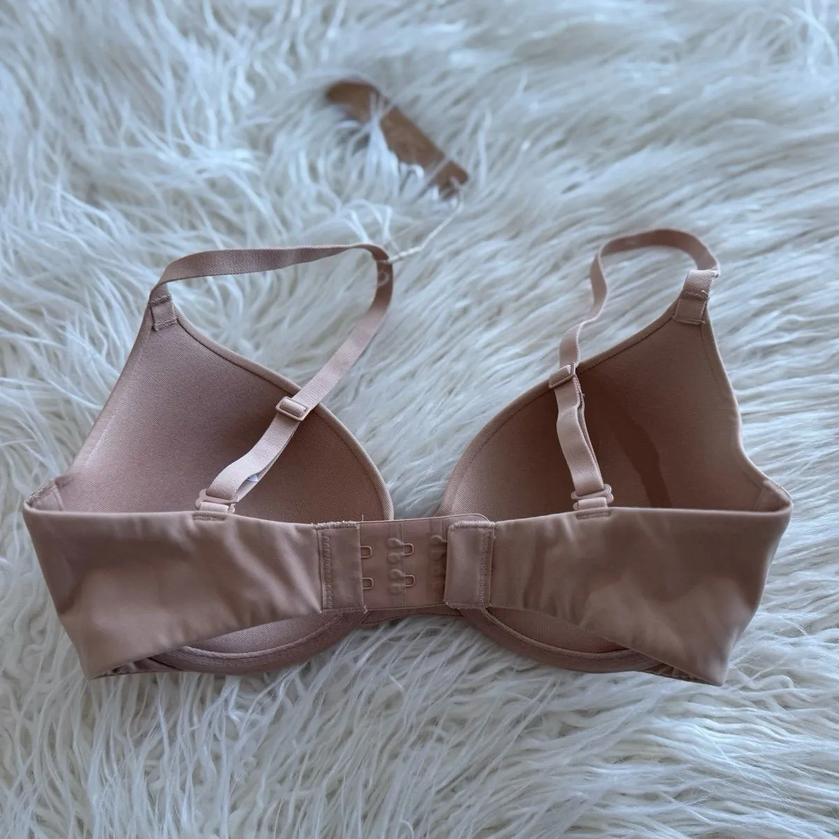 Skims Fits Everybody T-shirt Bra Clay Size 30D - Image 4