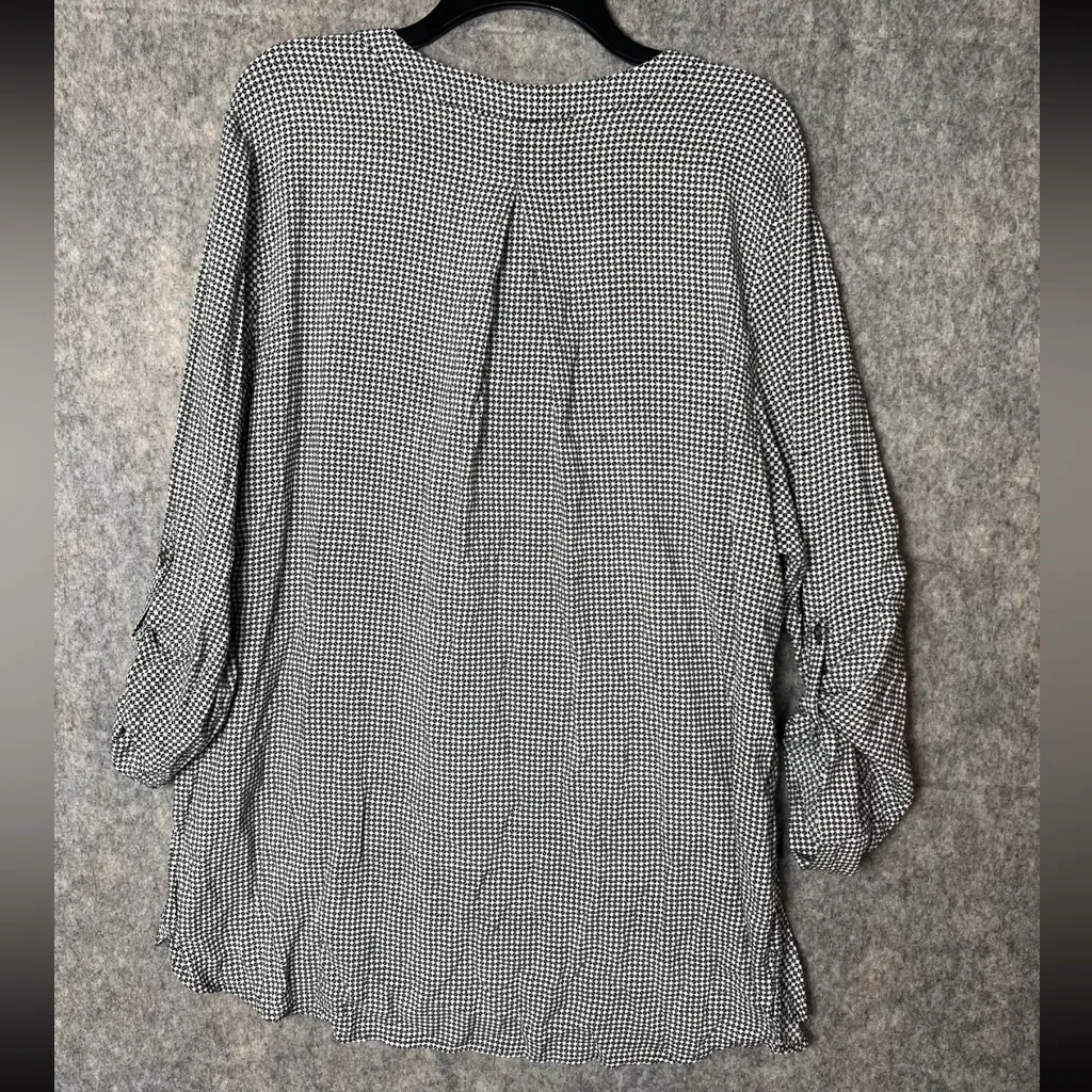 H&M‎ Woman Size 20 long Sleeve V Neck Long Tunic Blouse - Image 3