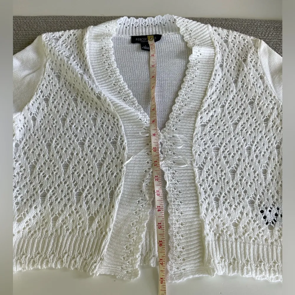 Vintage Y2K Perceptions White Crochet Cropped Tie Front Sweater Size Large - Image 6