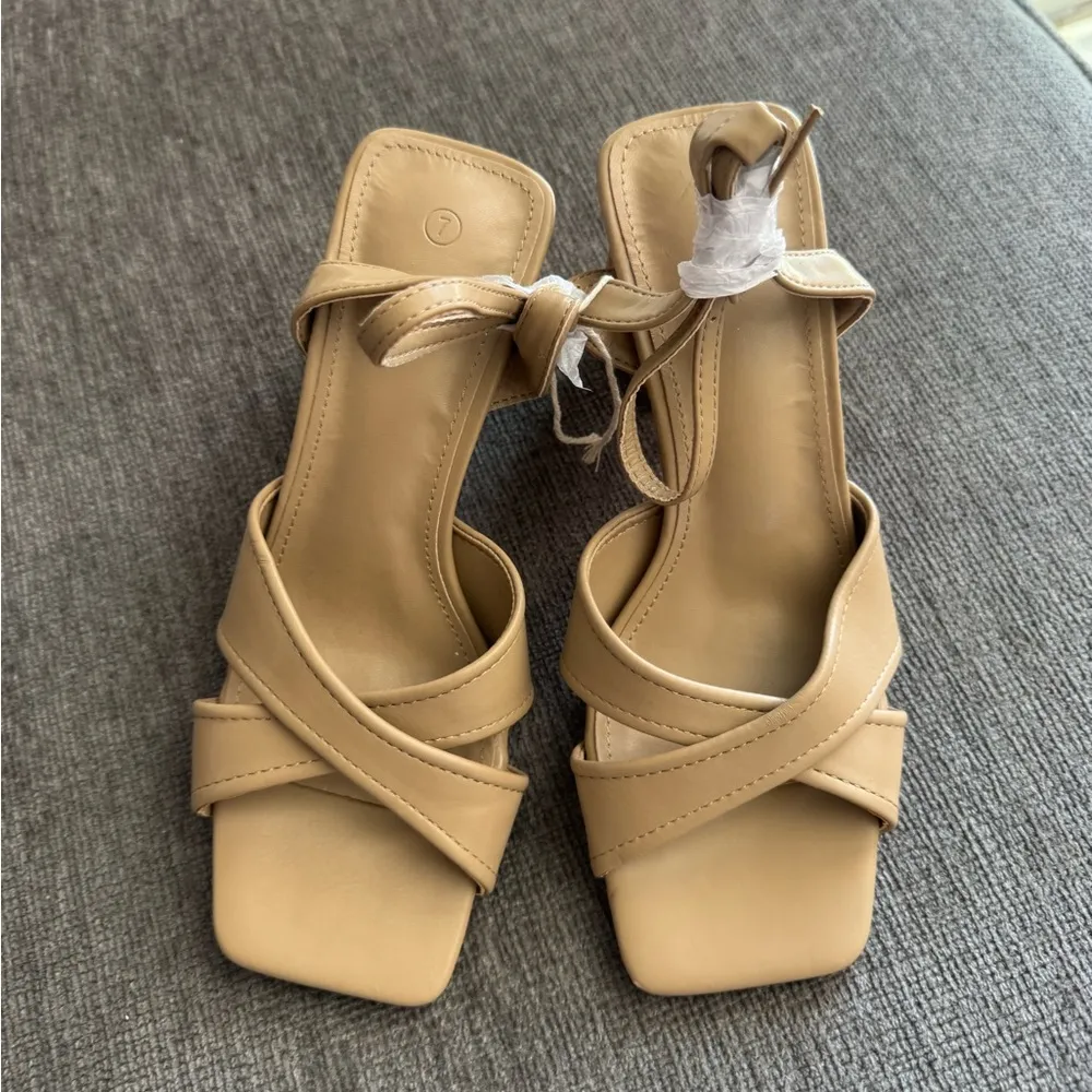 Amazon Elegant Beige Strappy Heels - Image 7