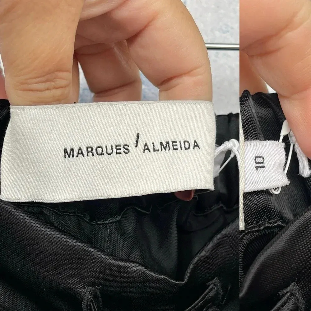 MARQUES' ALMEIDA
Feather - Image 10