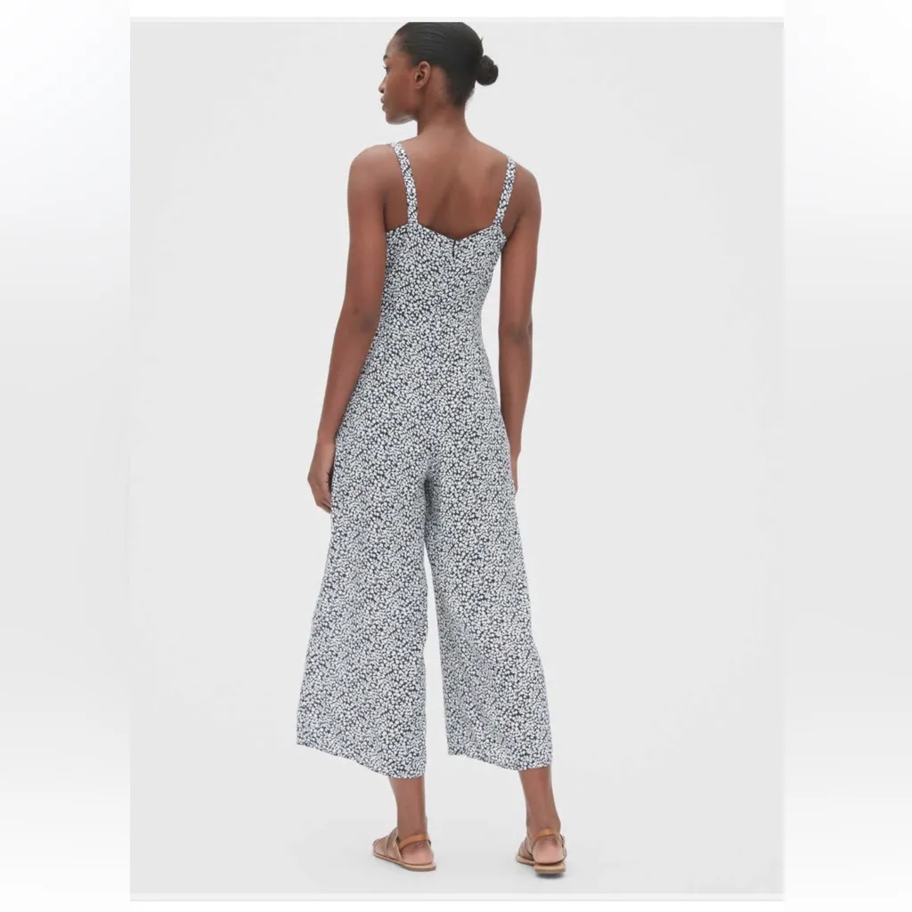 GAP Monochrome Floral Jumpsuit Size 0 - Image 5