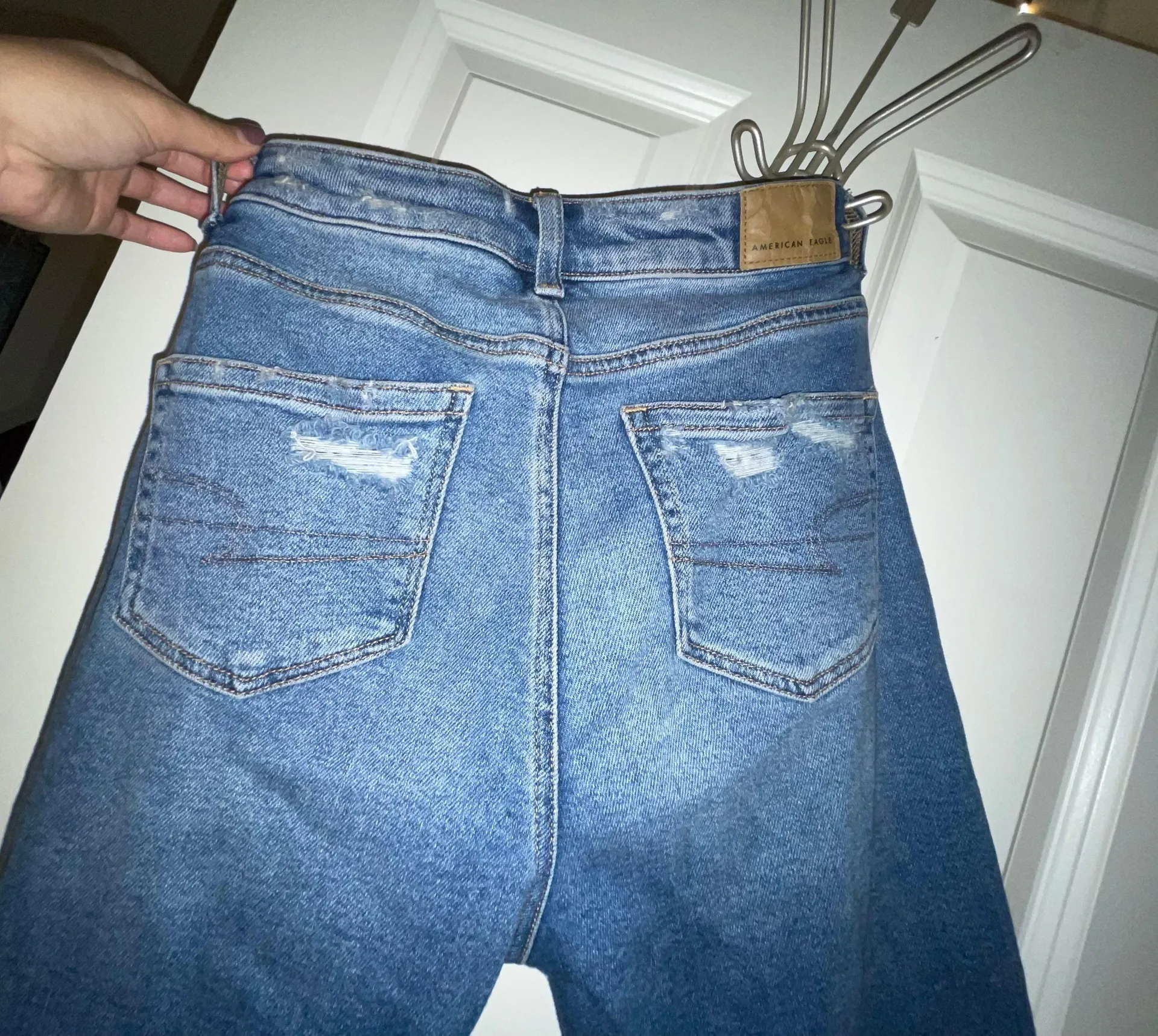 American Eagle  Mom Jeans - Image 2