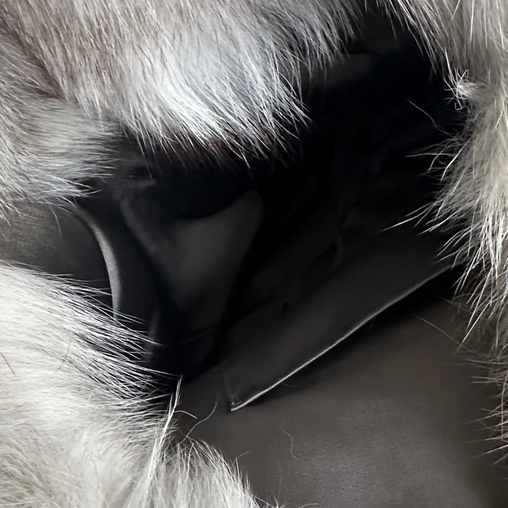 NWT Sagafurs real fur tote handbag Gray - Image 3