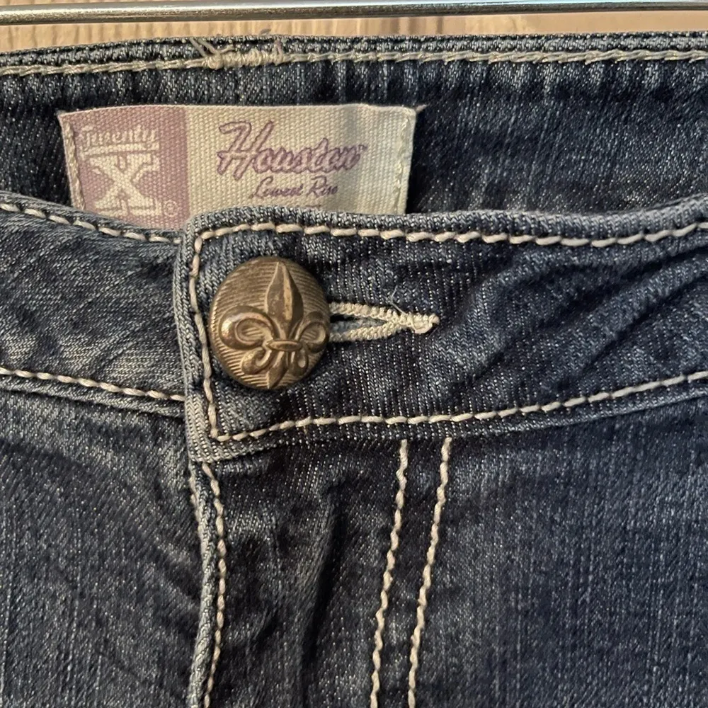 Twenty X By Wrangler Houston Lowest Rise Slim Fit Flare Leg Jeans - Image 6