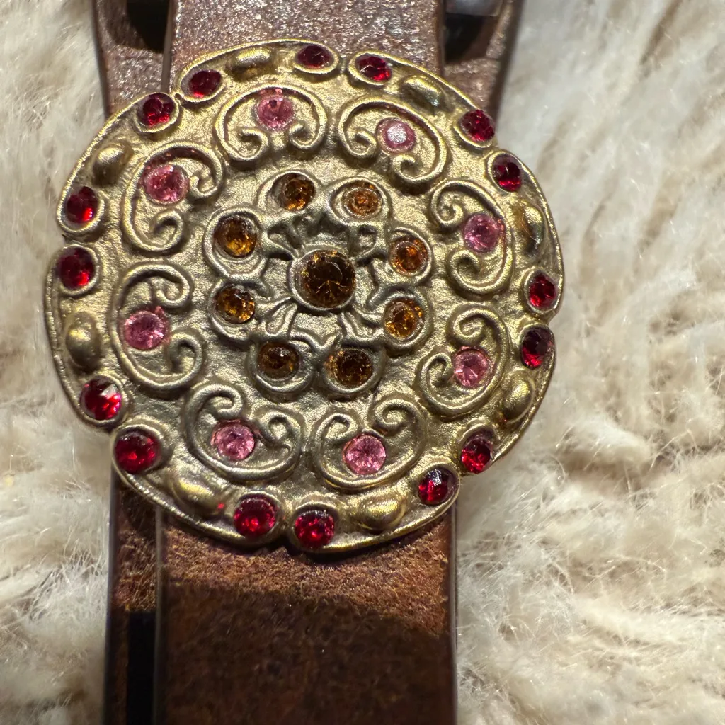 Women's Fossil Jeweled Concho‎ Accent on Brown Leather Bund Strap Needs Battery - Image 4