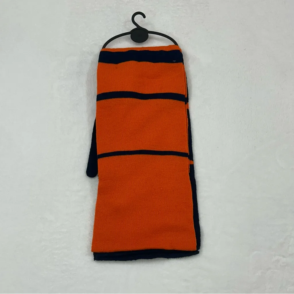 Denver Broncos NFL Football Team Logo Winter Scarf Scarve & Gloves Gift Set - Image 6