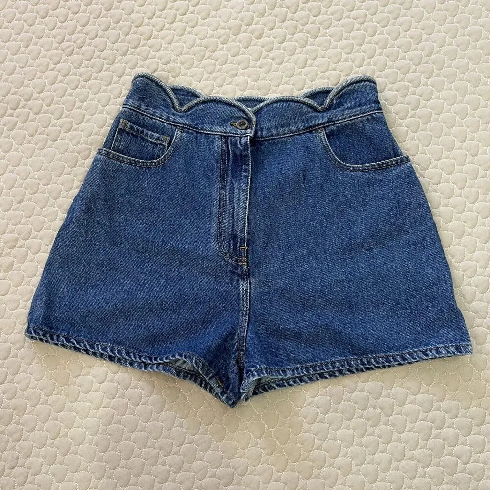 NWOT $890 VALENTINO GARAVANI Scalloped Denim Shorts Blue Size 28 High Waist - Image 4