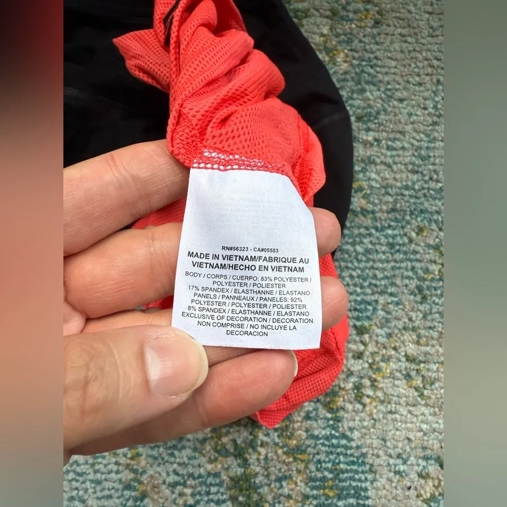 Nike DriFit mesh logo cropped coral active short sleeve top, size XL - Image 6