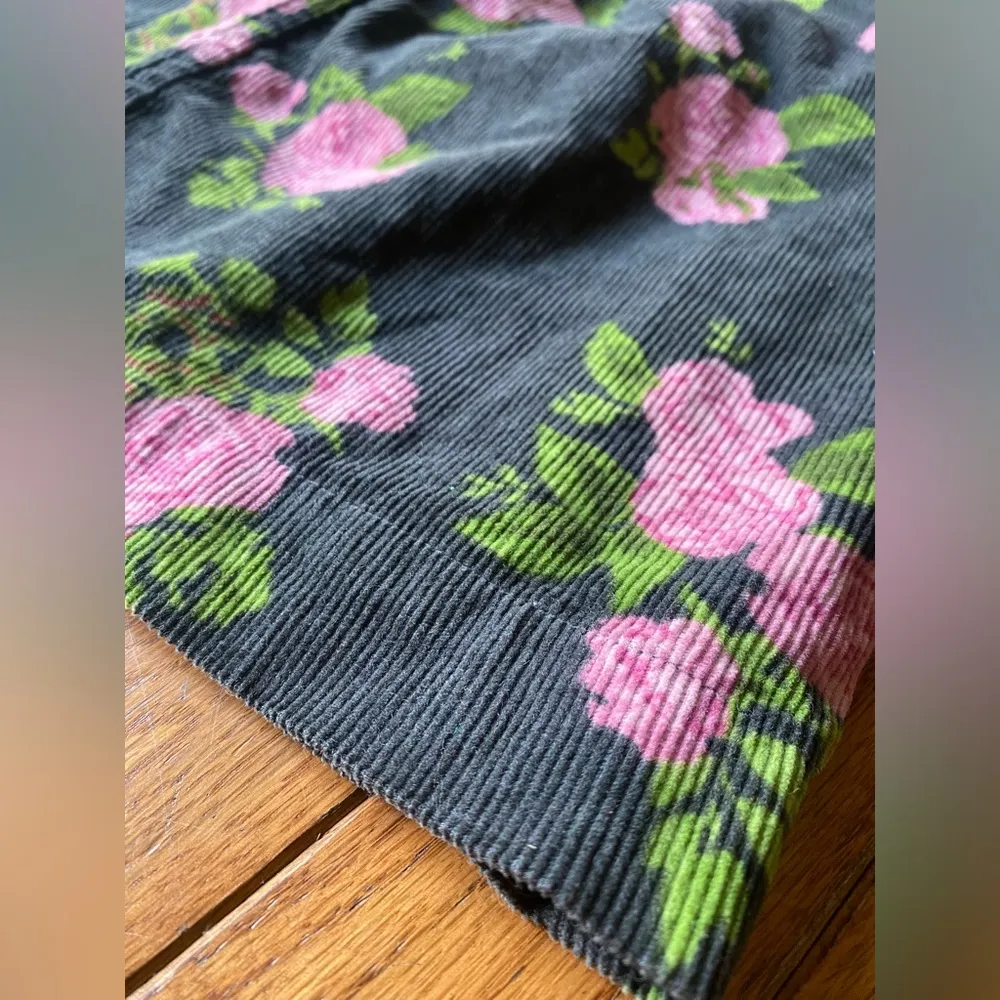 Corduroy mini skirt wild fable size 4 - Image 5