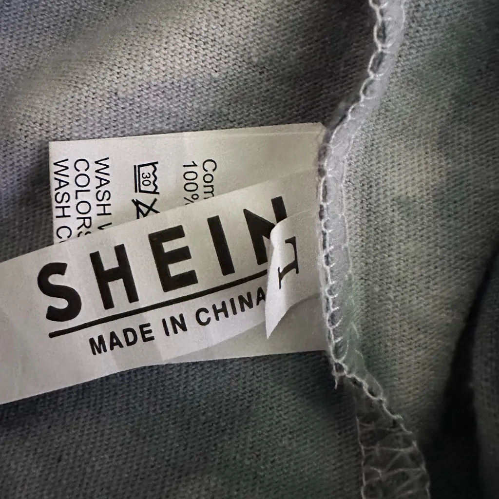 🖤 Tie Dye Graphic Shirt - Image 3