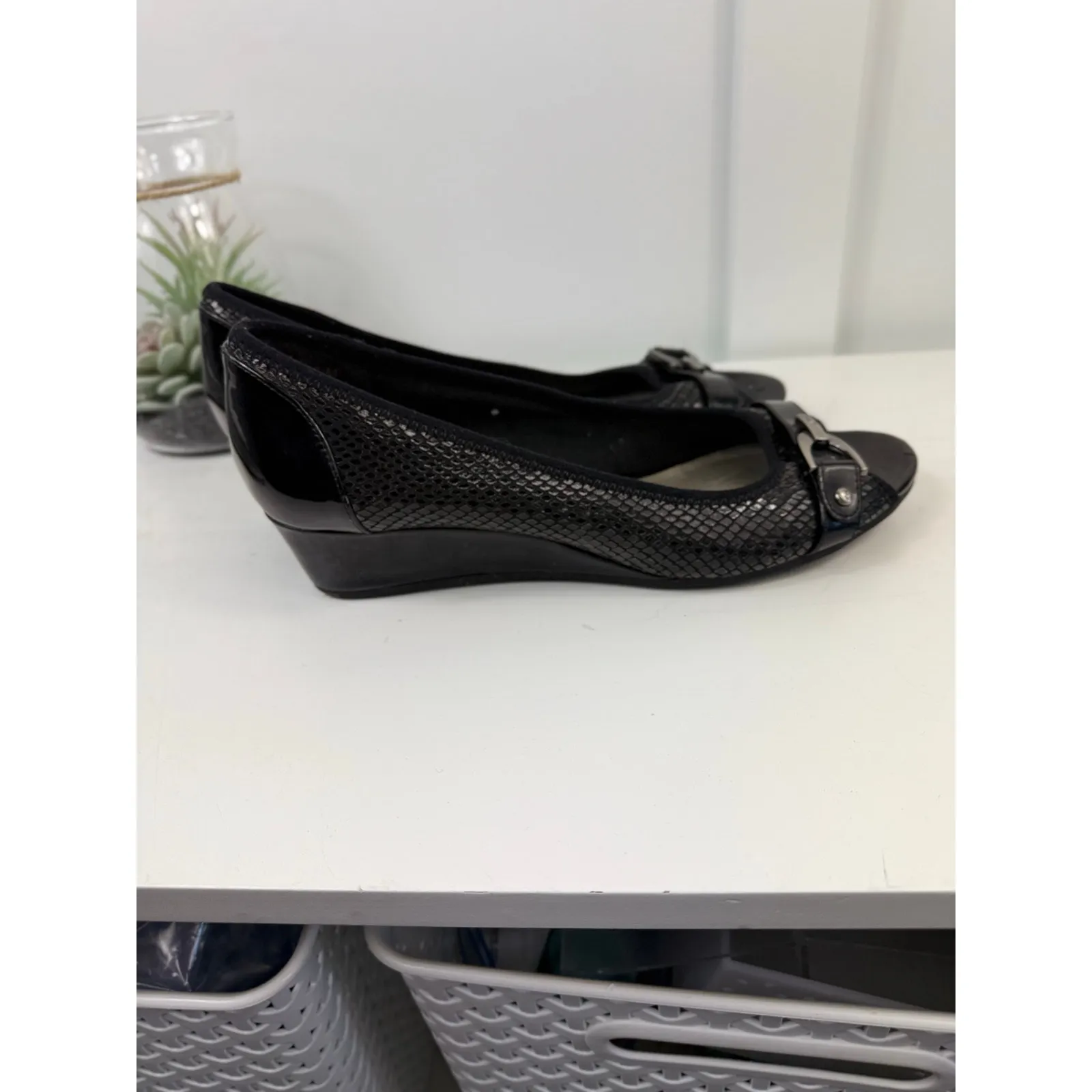 Cute Anne Klein Shoes Size 8 1/2 - Image 3