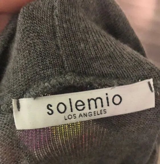 Long Sleeve Gray Top SZ M - Image 5