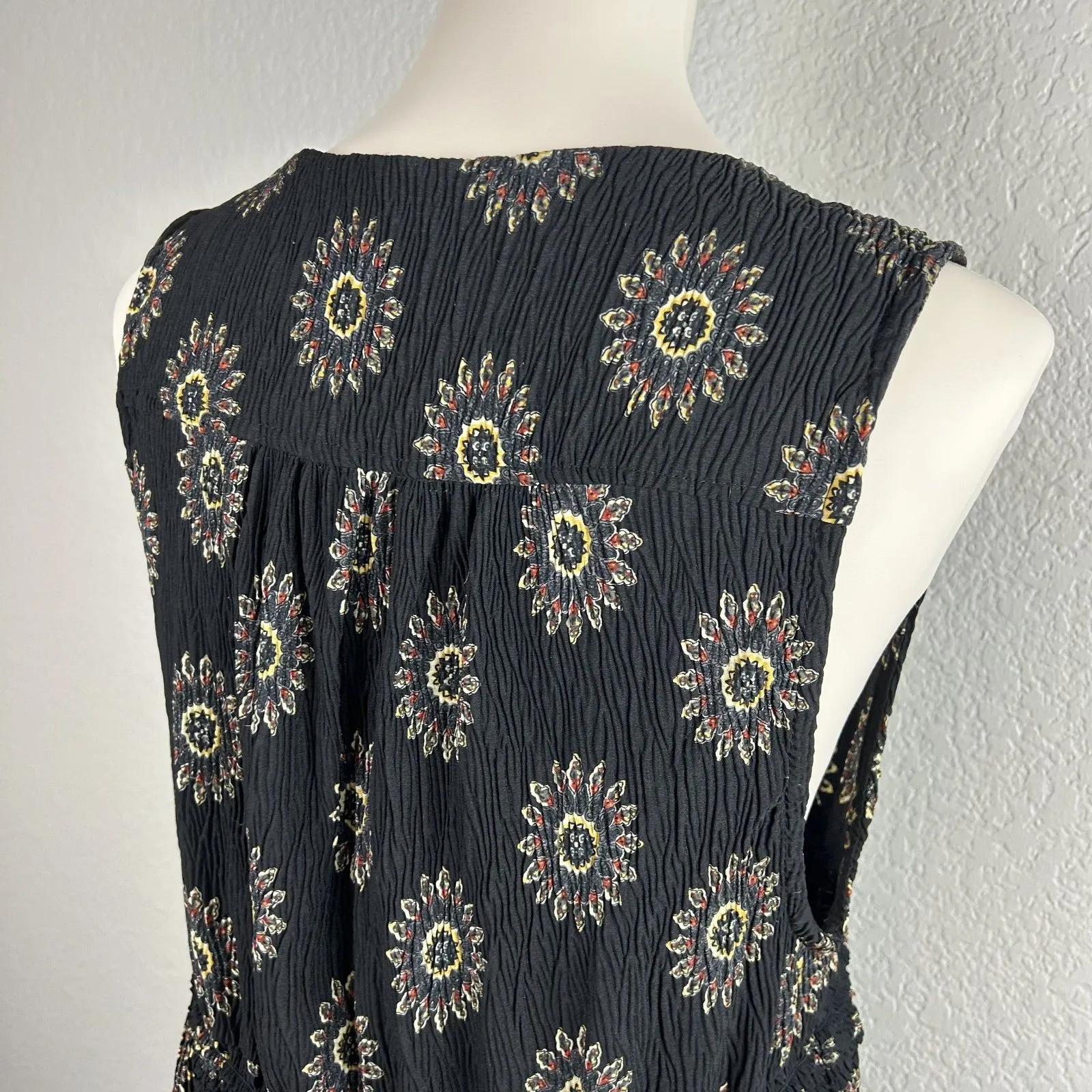 POL Women's Boho Dress Sleeveless Sunflower V-neck Floral Size M - Image 3