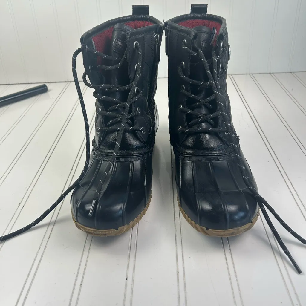 Tommy Hilfiger Black Quilted Lace-Up Duck Boot Red Lining – Women’s US 9M - Image 2