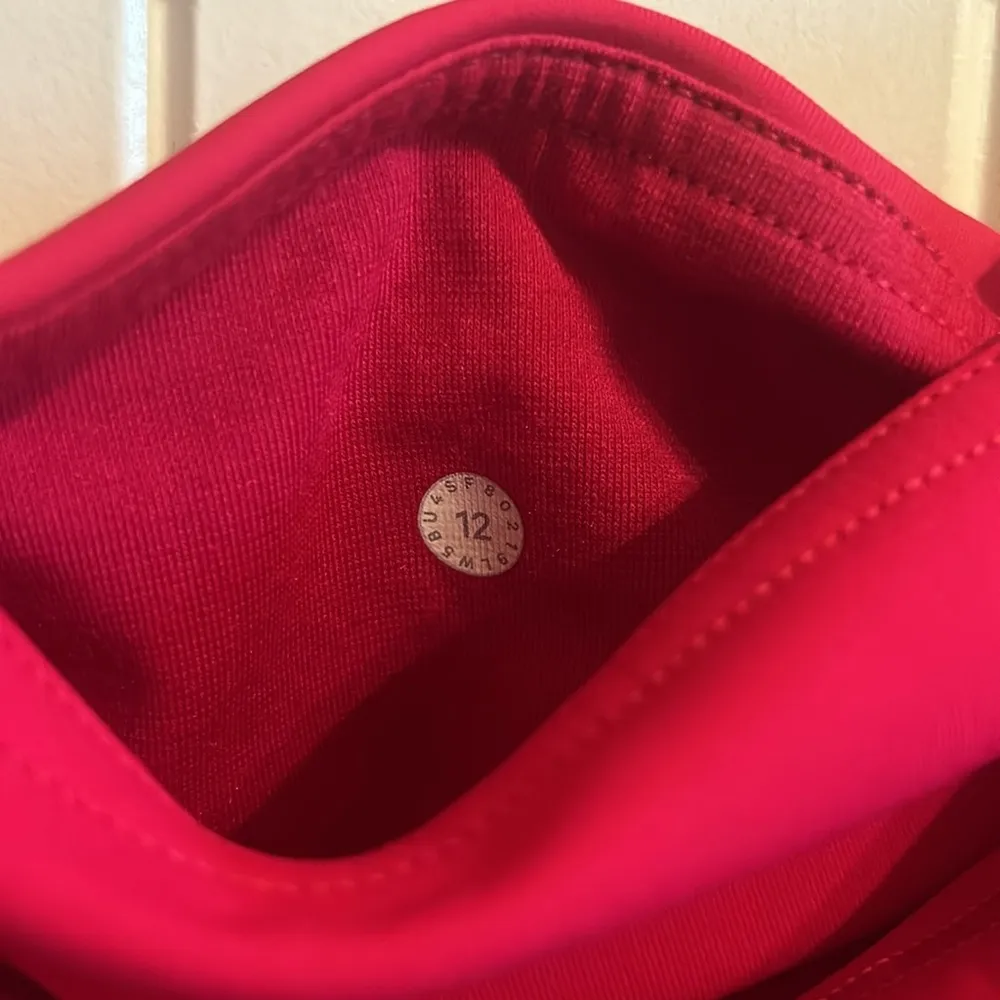 Lululemon Leggings - 23” Hot Pink with Mesh at hem. - Image 6