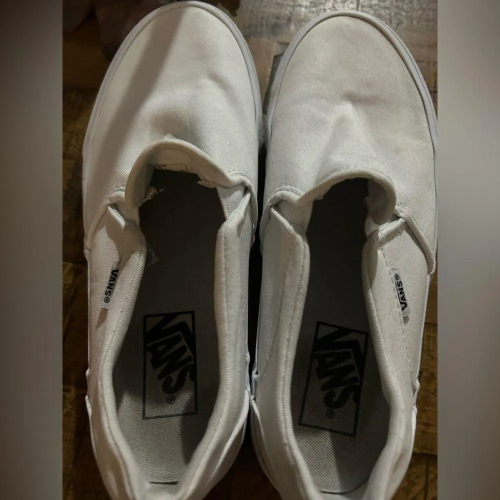 Vans  Women's Size‎ 8.5 White ASHER SLIP-ON SKATE SHOES - Image 8