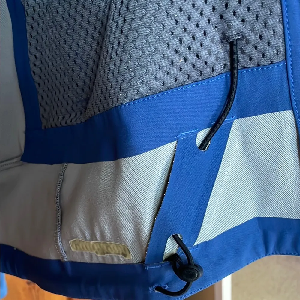 Patagonia Blue Soft shell Jacket High Collar outdoor wear size large women’s - Image 10