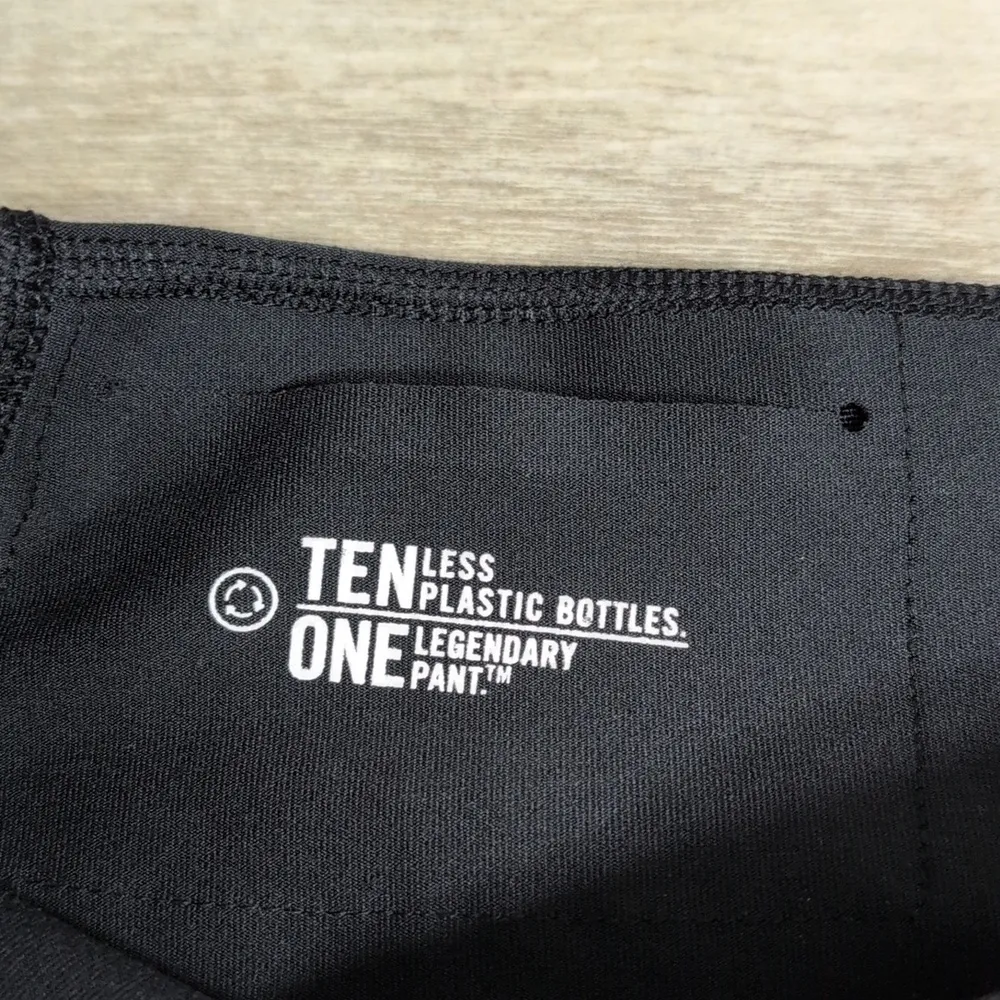 Nike Dri-FIT Black Loose Fit Capri Pants | Nike Capri Leggings - Image 3