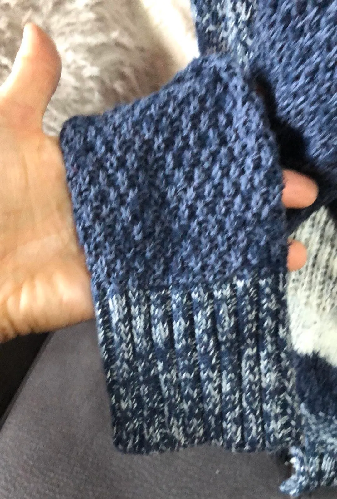 Blue&Cream Knit Top Size M - Image 5