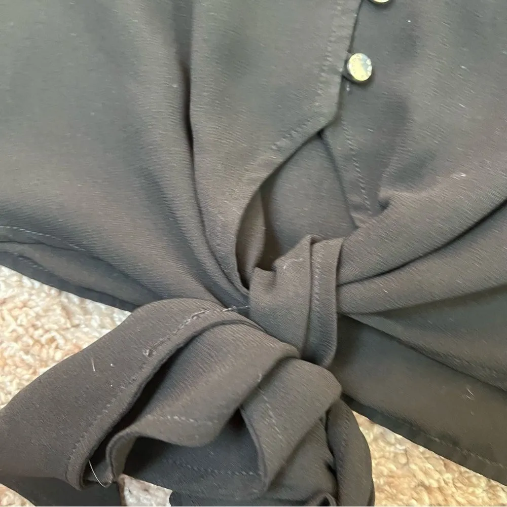 Bebe  Flutter Sleeve Blouse - Image 4