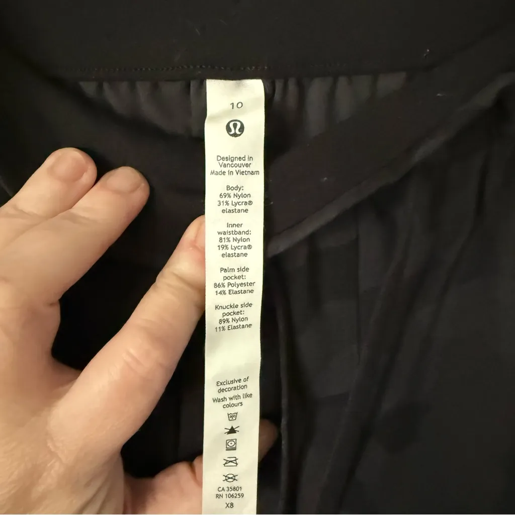 Lululemon Black Camo Keep Moving Pant 7/8 Length - Image 8