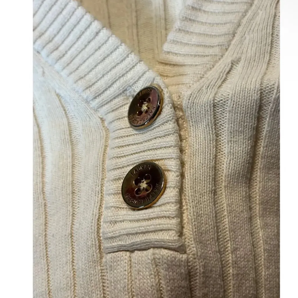 Ralph Lauren Sweater size large cream color v-neck ribbed large - Image 3