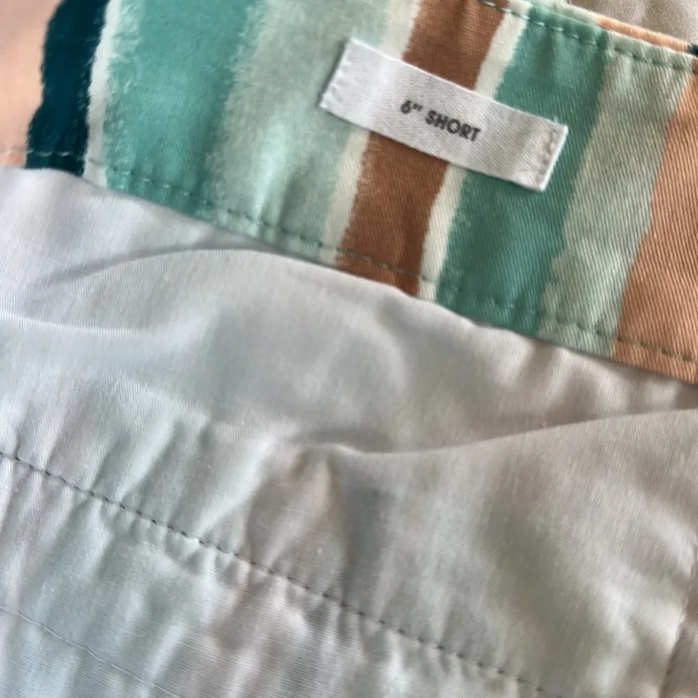 NWT LOFT 6” HIGH WAISTED MULTICOLORED COTTON STRIPED SHORTS - Image 5