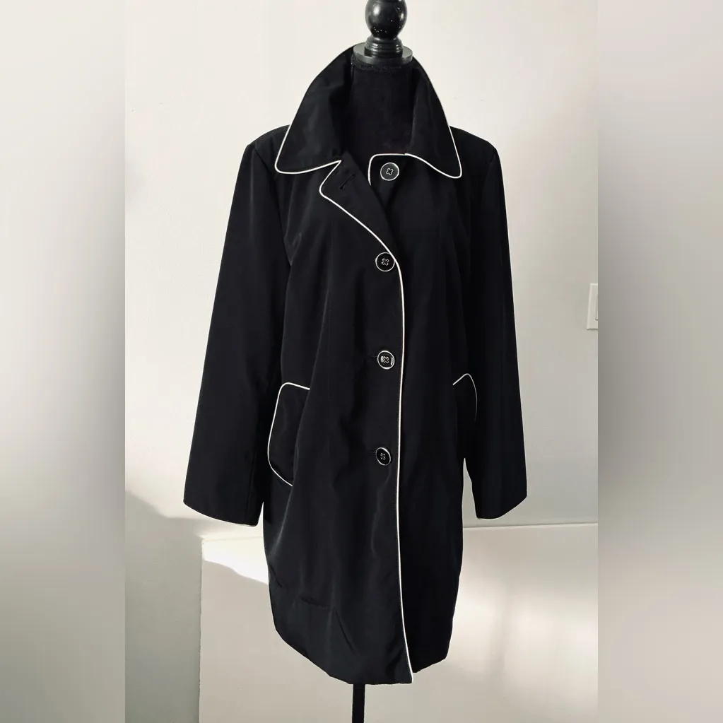 ELEGANT ANNE KLEIN trench coat ☂️ - Image 3