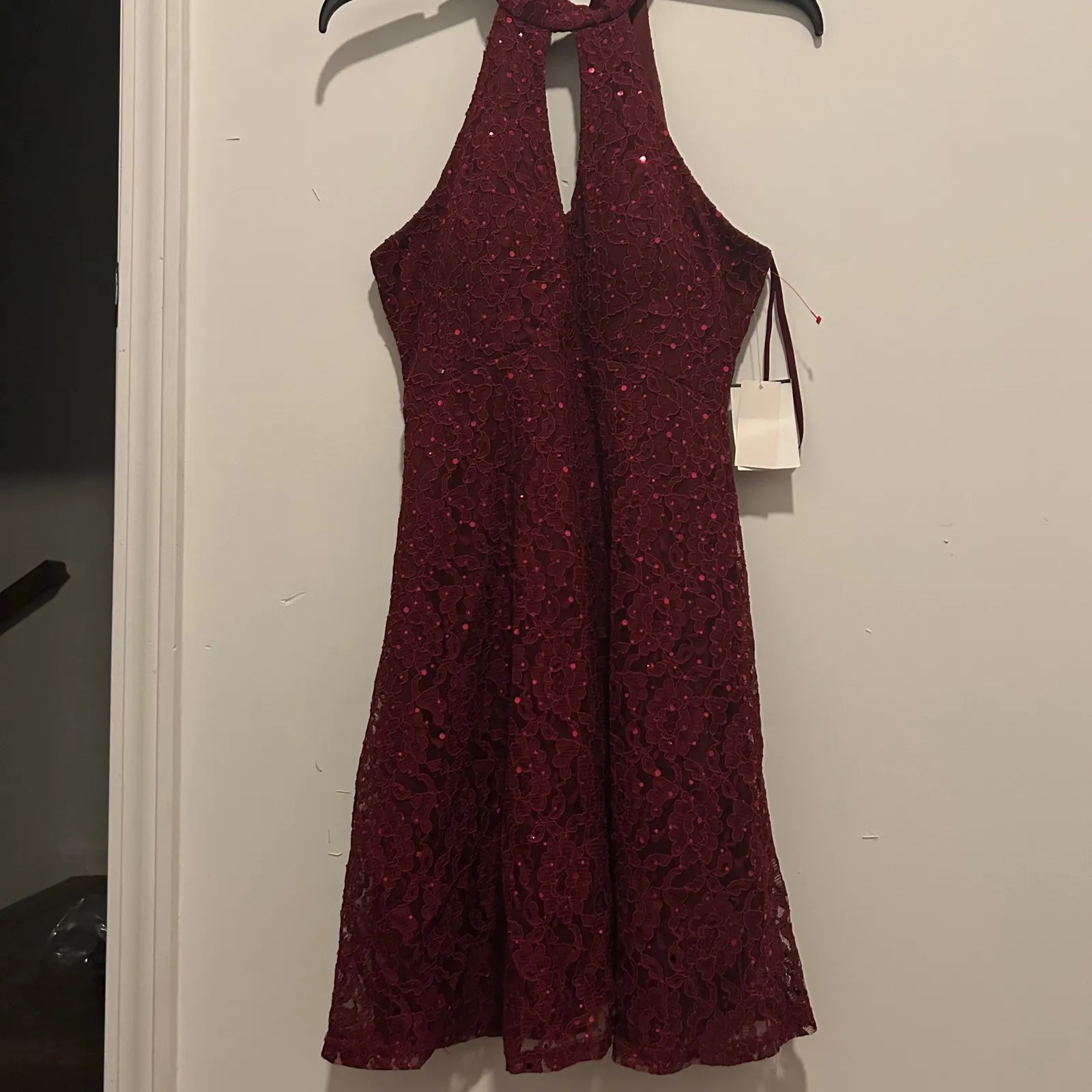 Lace Halter‎ Party Dress Sequin Detail Fit and Flare Burgundy Size 3 - Image 2