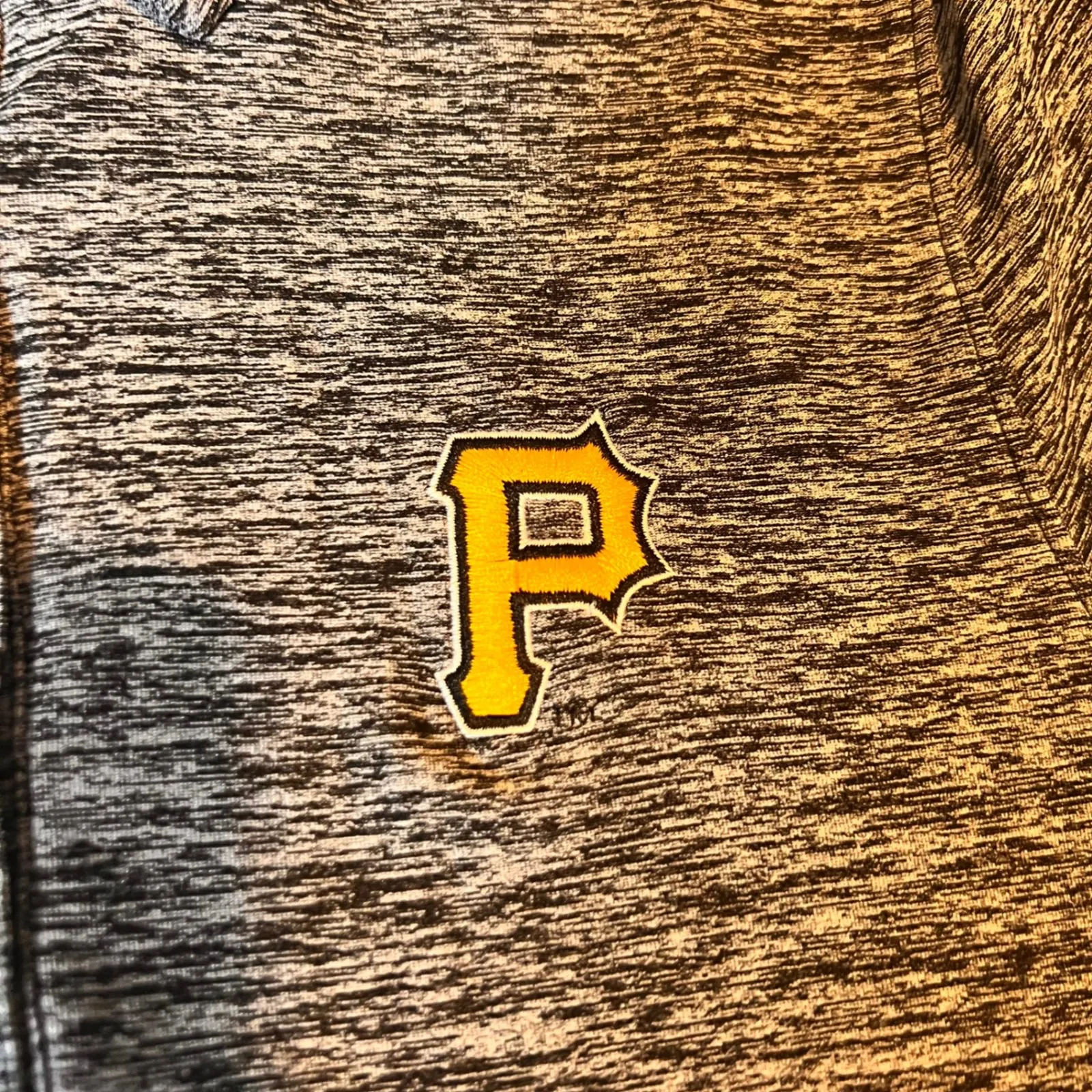 Under Armour‎ Pittsburgh Pirates Polo Shirt HeatGear UPF 30 Fitted Medium - Image 2
