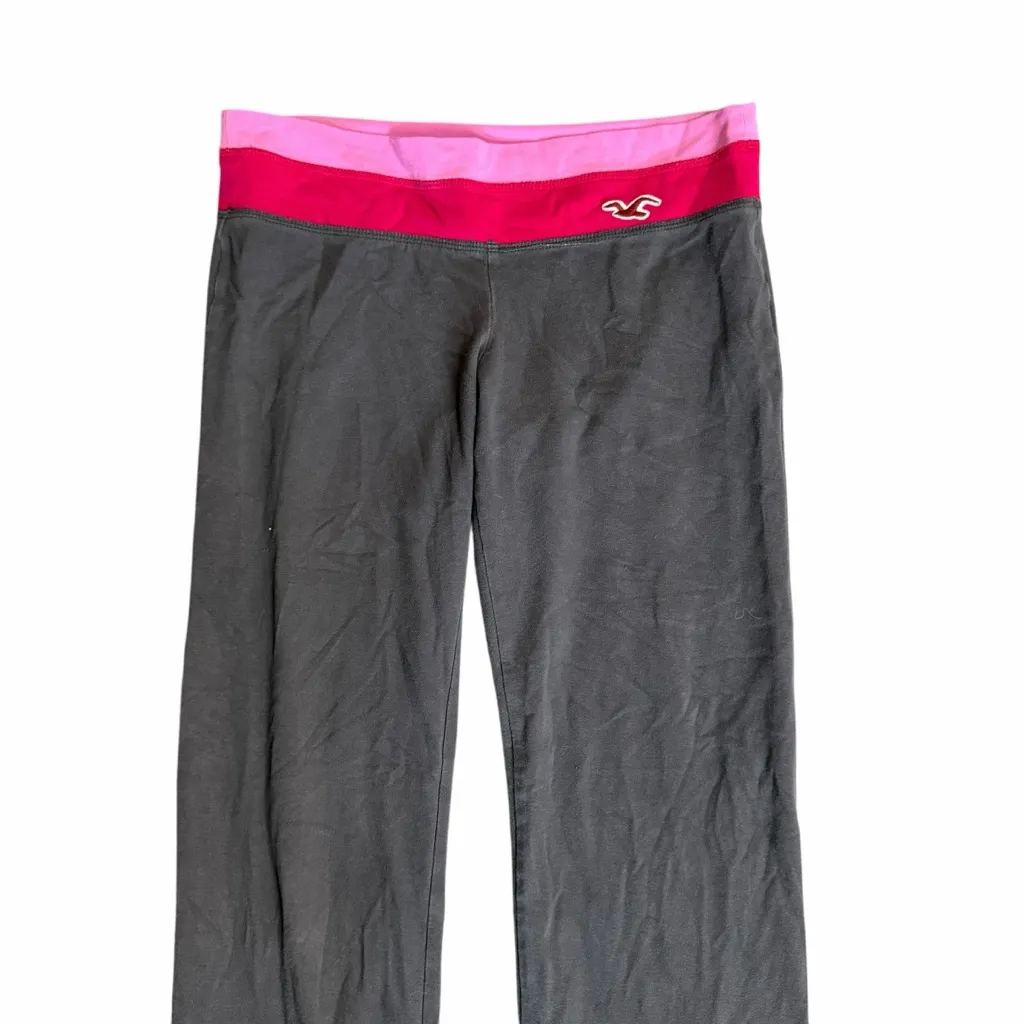 Y2K Hollister Flare Yoga Pants Size Medium - Image 3