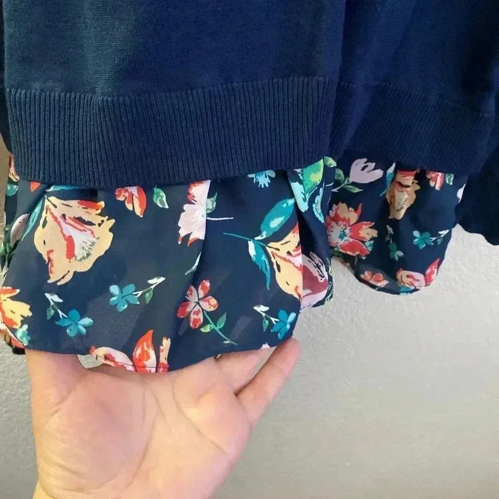 💥Time & Tru Sprint Print Sweater Top M - Image 5