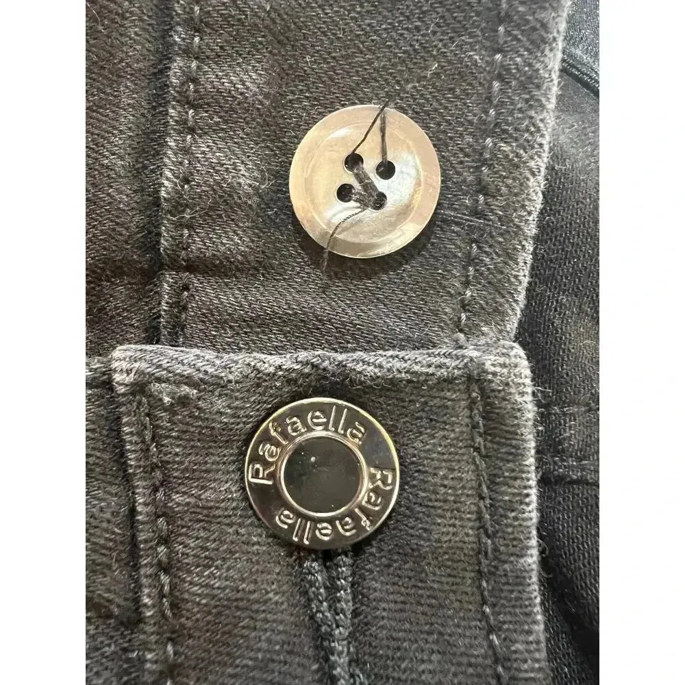 Rafaella  WEEKEND CAPRI JEANS WOMENS SIZE 8 - Image 4