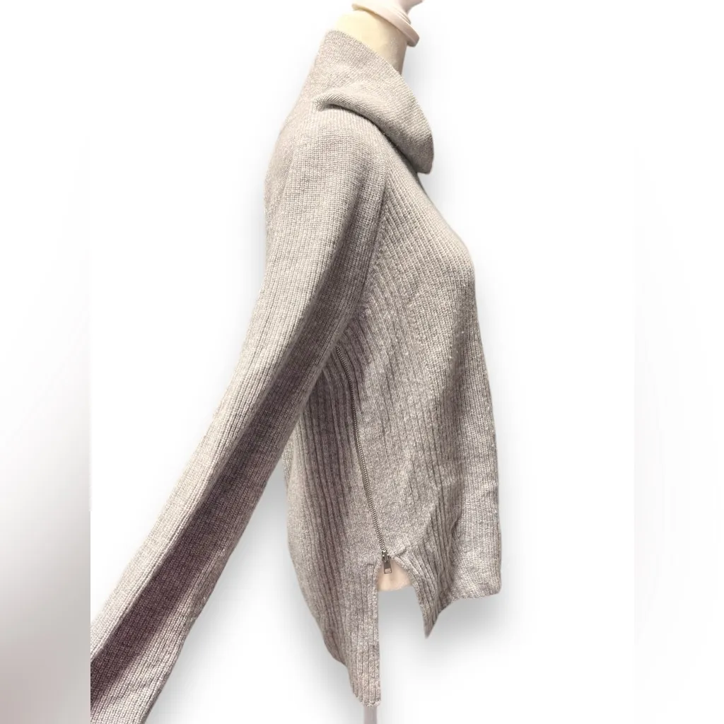 Vince cashmere wool blend turtleneck size small - Image 10