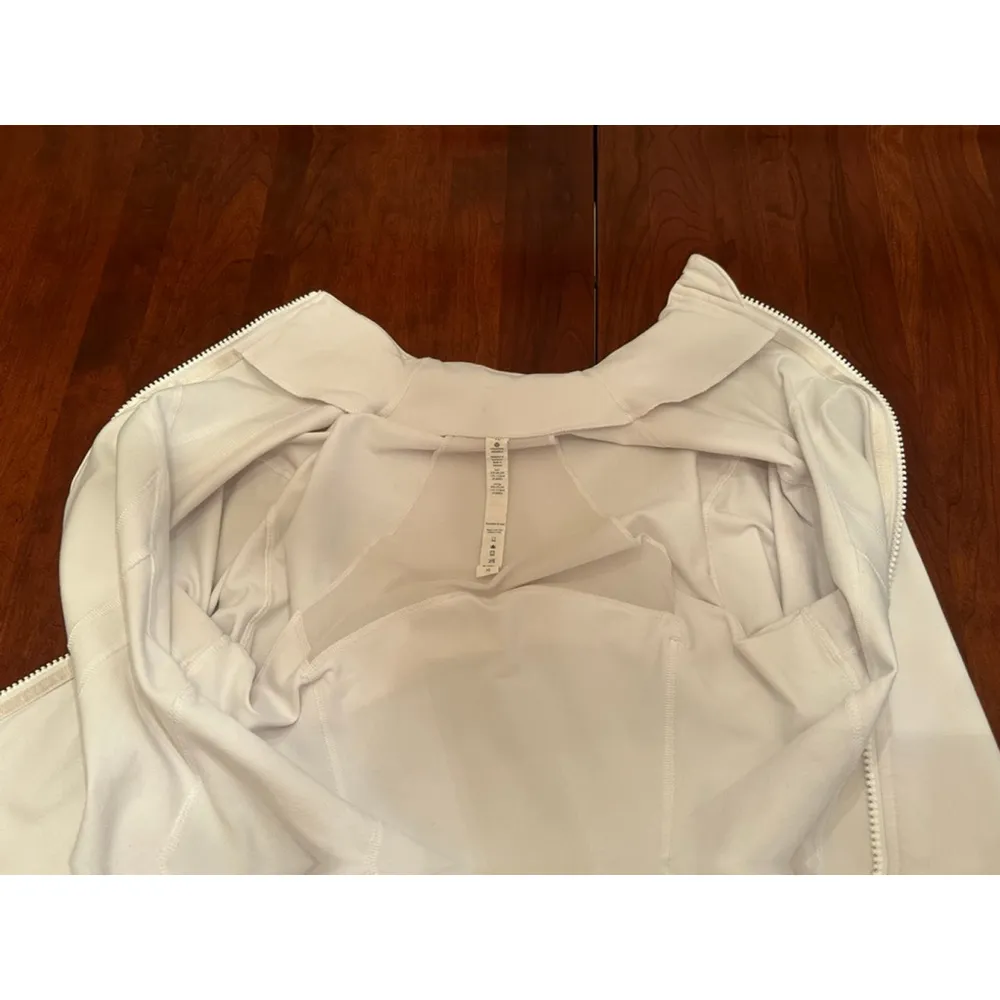 Lululemon Size 12 White Define Jacket - Image 13