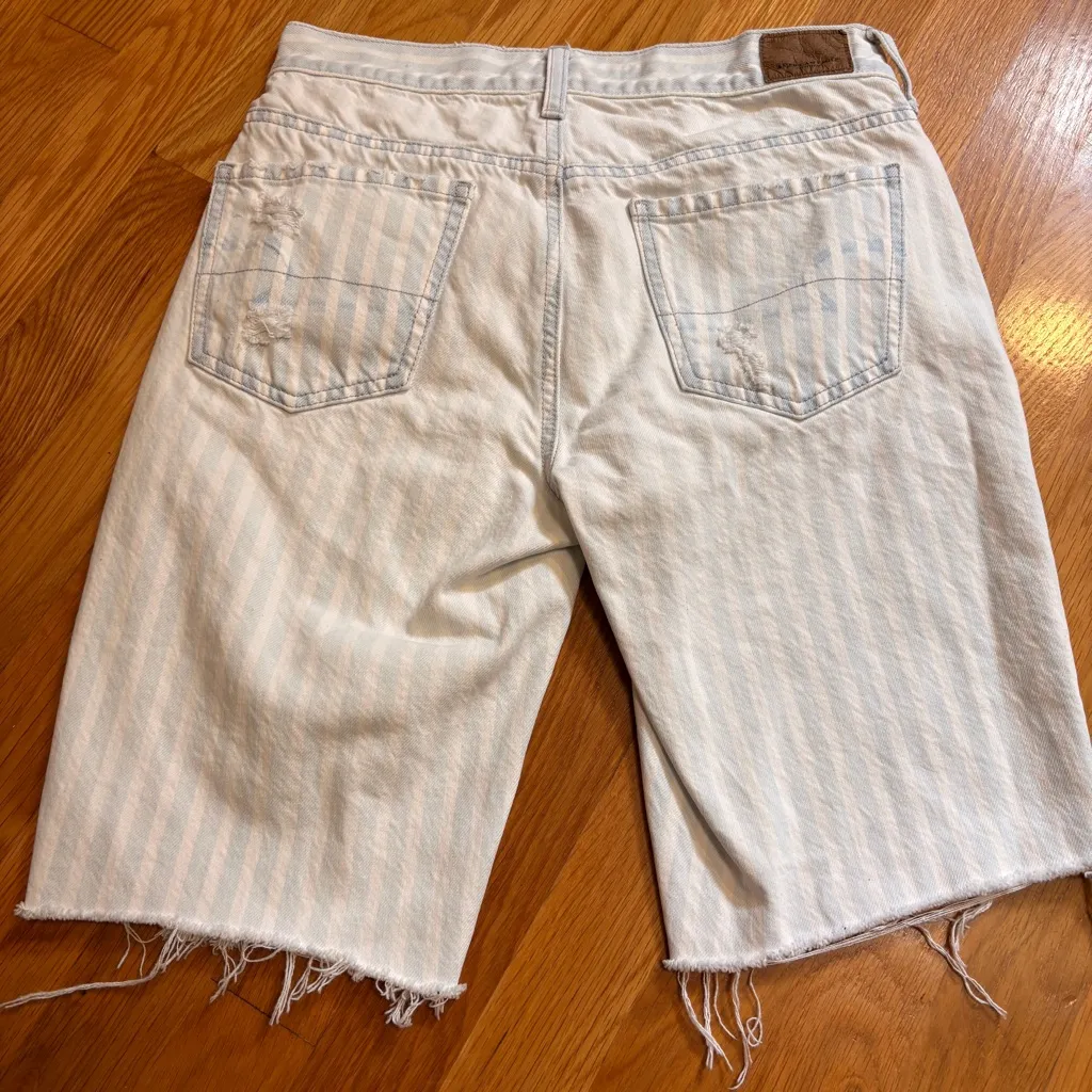 American Eagle Striped White Blue Tomgirl Distressed Bermuda Shorts Women’s Sz 0 - Image 9