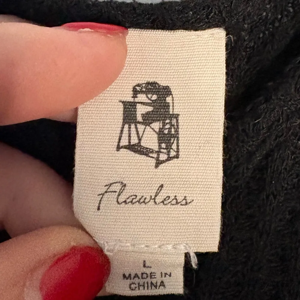 Flawless Waffle Knit Cropped Black‎ Jumpsuit Large EUC - Image 3