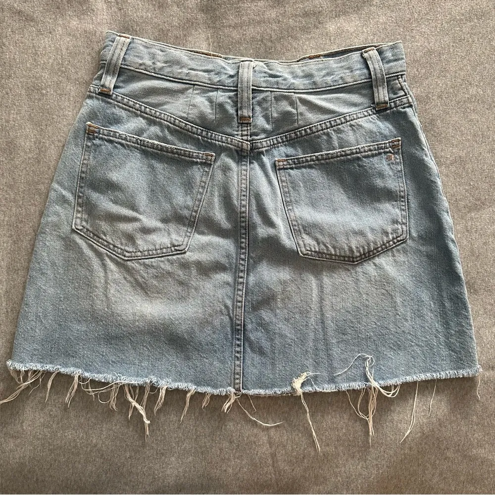 Madewell denim skirt distressed raw hem rigid denim Aline size 28 - Image 2