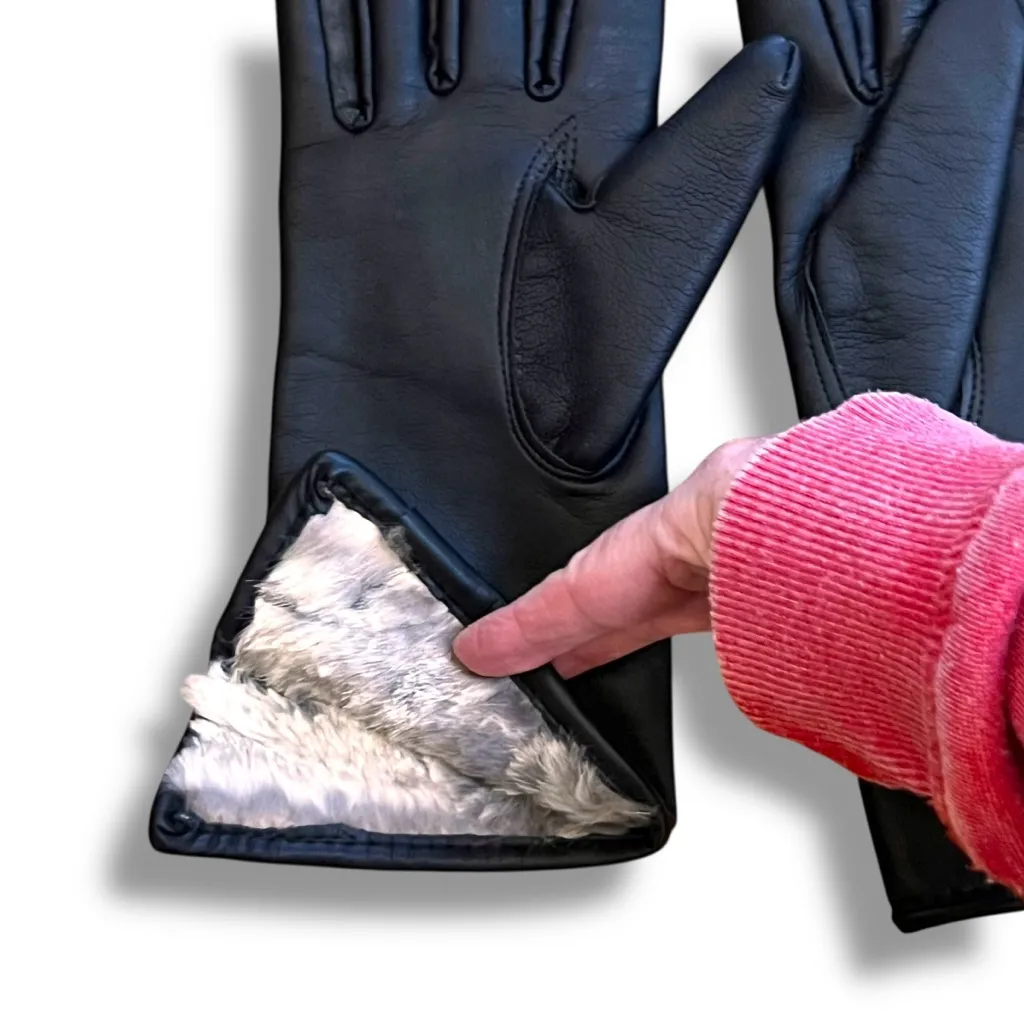 Vintage GLOVES Size B Black Faux Leather Fourchettes Faux Fur Lined Cuff 70s - Image 4