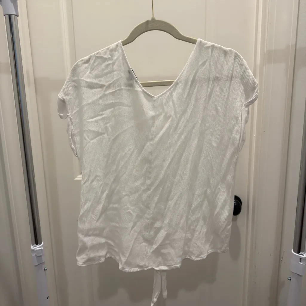 Splendid White Tie Front Short Sleeve Blouse - Image 3