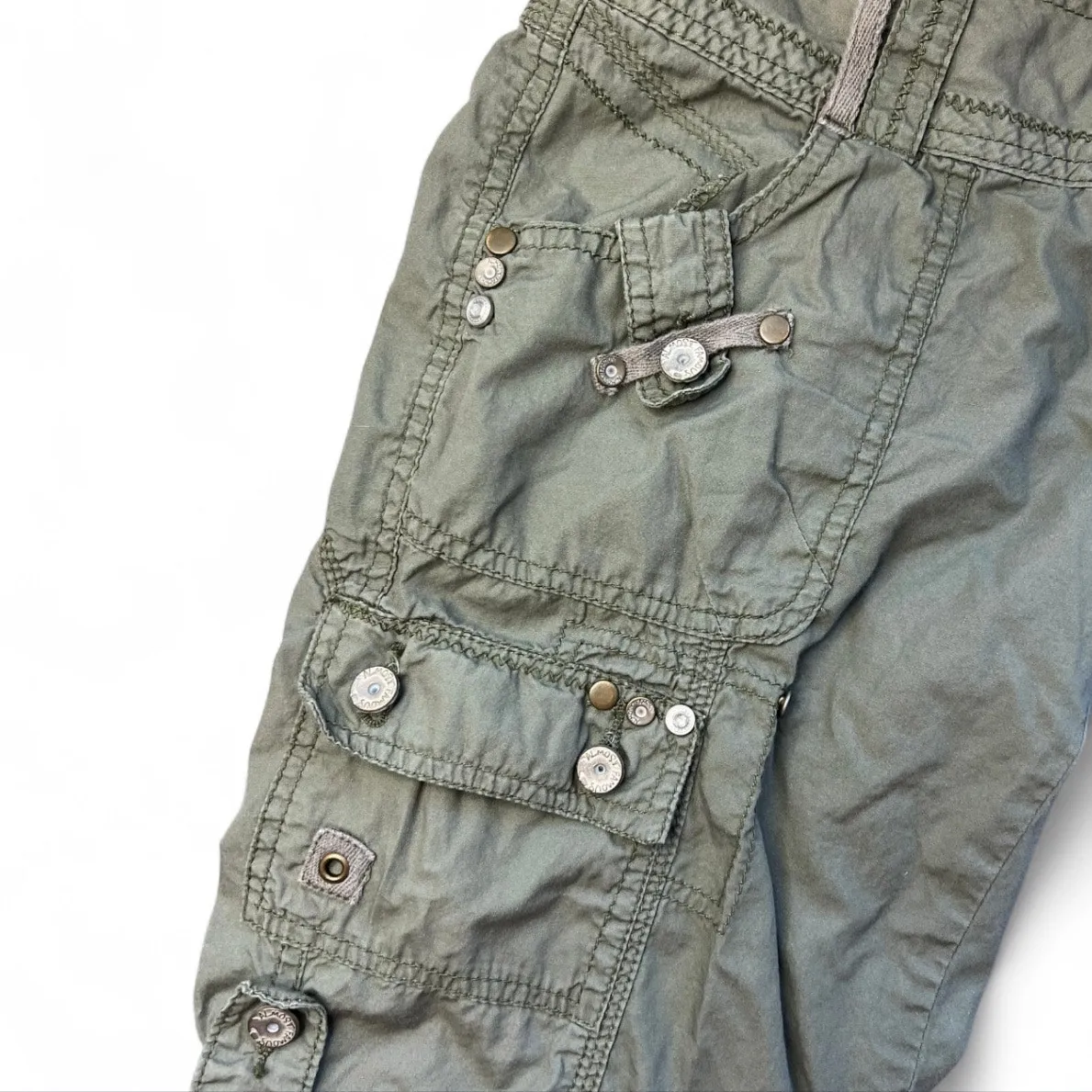 Almost famous green Y2K cargo shorts granola girl long shorts vintage jorts - Image 4