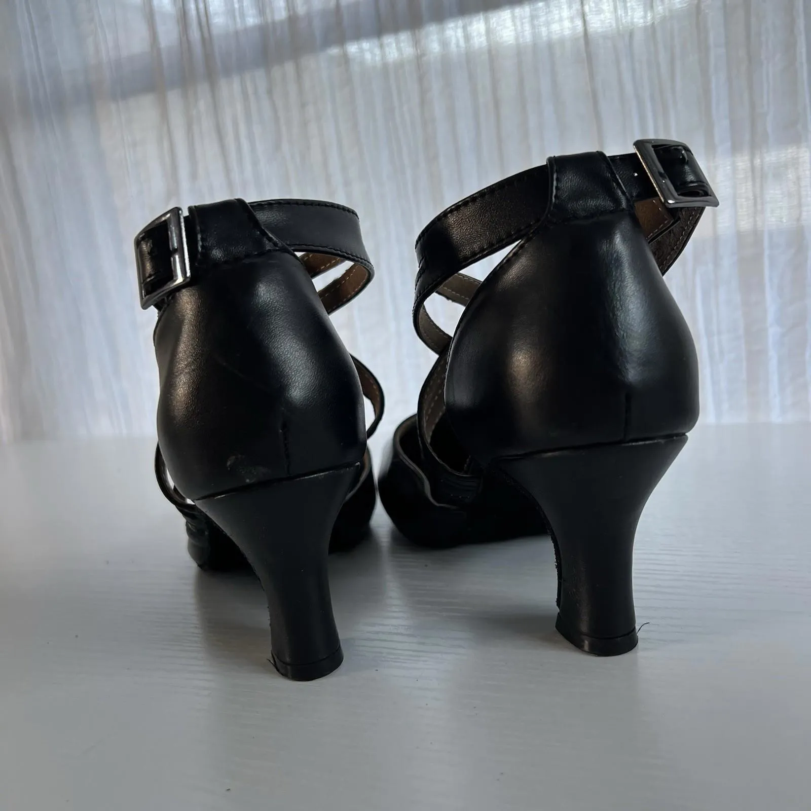 Vintage Black Leather Criss Cross Strap Closed Toe Heels 90s Y2K Size 6.5 Luxury - Image 5
