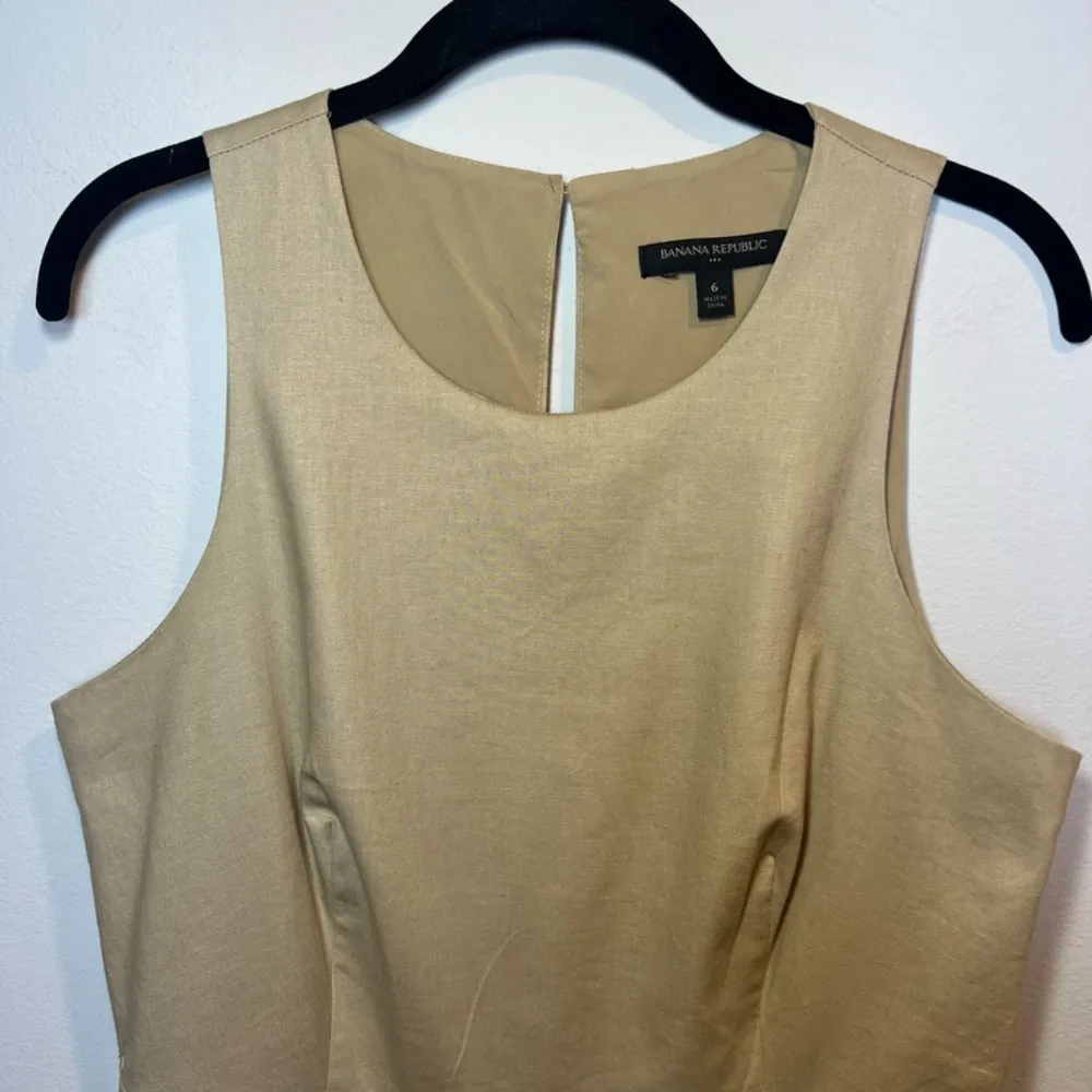 Banana Republic Linen Blend Cropped Wide Leg Sleeveless Jumpsuit Tan Belt Size 6 - Image 2