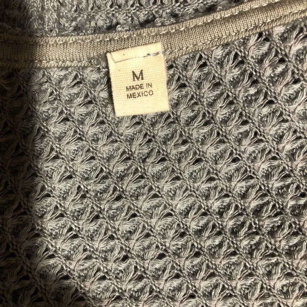 Lightweight gray waffle style tie hem top Gray Size M - Image 9